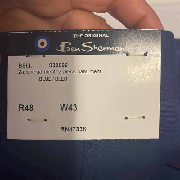 BRAND NEW TWO PIECE BLUE SLIM FIT SUIT. - Picture 4 of 6